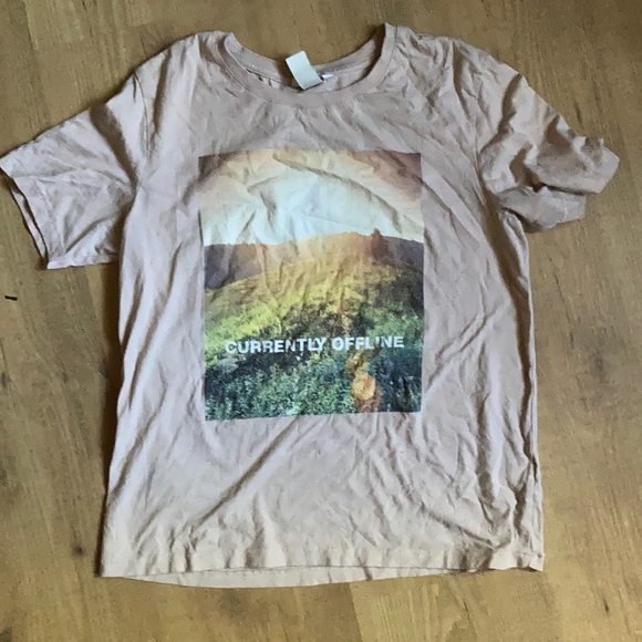 H&M Tops - Cute H&M tee shirt